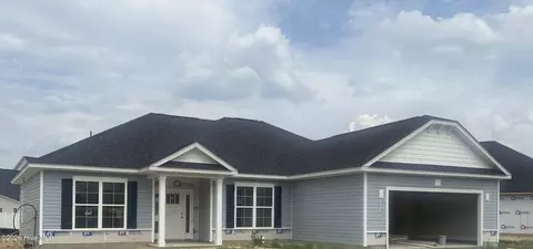 156 Seashore St, Grimesland, NC 27837