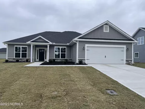 156 Seashore St, Grimesland, NC 27837