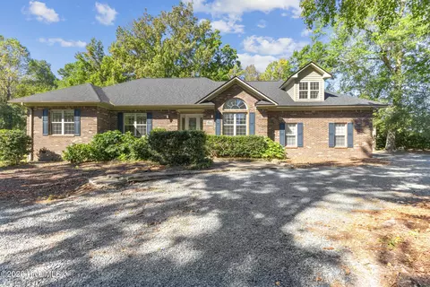 741 Scorpion Dr, Wilmington, NC 28411