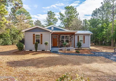 150 S Plum St, Pinebluff, NC 28373