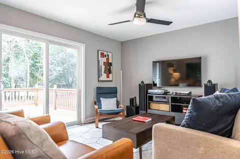 Living - 150 S Plum St, Pinebluff, NC 28373 photo 2 of 3