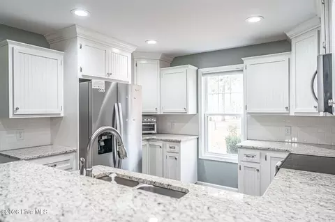 Kitchen - 150 S Plum St, Pinebluff, NC 28373 photo 2 of 3