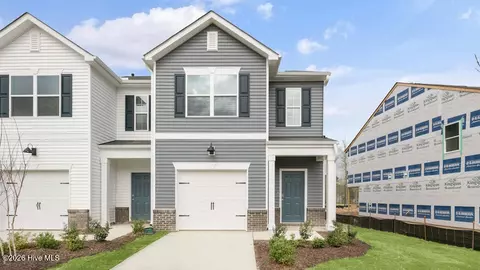 424 Ember St, Sanford, NC 27330