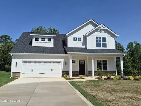 3845 Bankergate Ct, Fayetteville, NC 28311