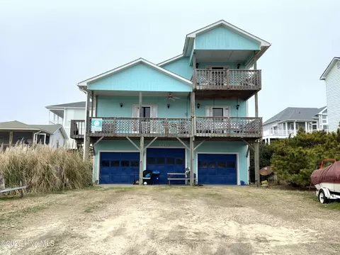 1104 Ocean Dr, Oak Island, NC 28465