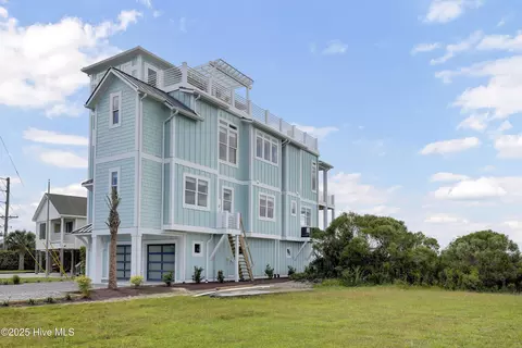 825 S Topsail Dr, Surf City, NC 28445