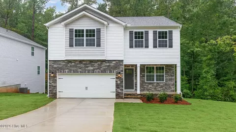 241 Lake Tyler Dr, New Bern, NC 28560