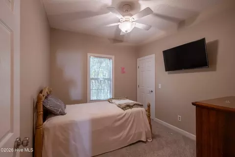 Bedroom - 20 Bradley Ln, Pinehurst, NC 28374 photo 10 of 11