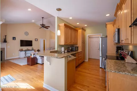 Kitchen - 20 Bradley Ln, Pinehurst, NC 28374 photo 1 of 4