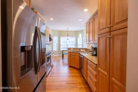 Kitchen - 20 Bradley Ln, Pinehurst, NC 28374 photo 3 of 4