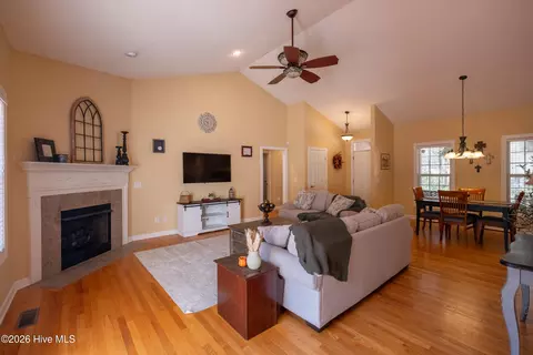Living - 20 Bradley Ln, Pinehurst, NC 28374 photo 1 of 3