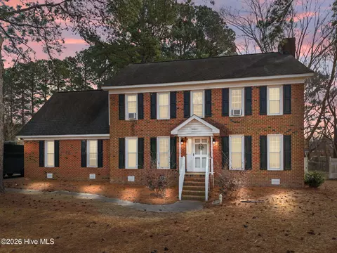 112 Knight Dr, Winterville, NC 28590