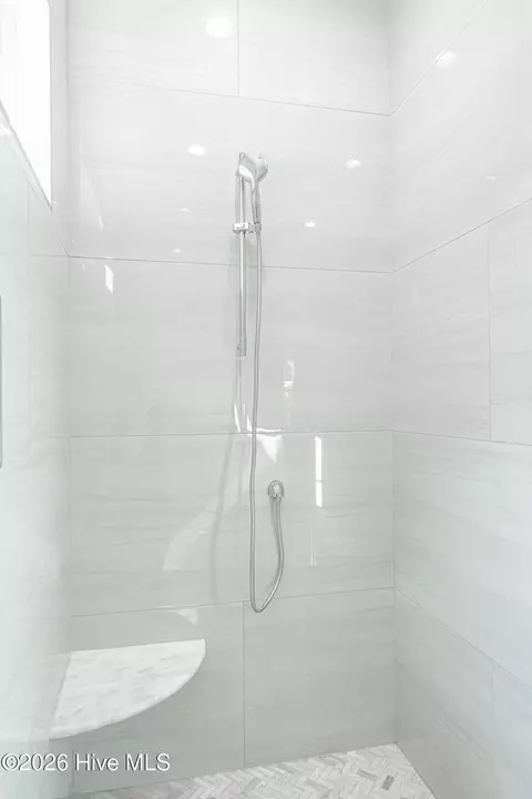 Bath - 450 Pinehurst Trace Dr, Pinehurst, NC 28374 photo 4 of 7