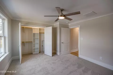 Bedroom - 3216 Whichards Beach Rd, Chocowinity, NC 27817 photo 3 of 8