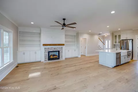 Living - 3216 Whichards Beach Rd, Chocowinity, NC 27817 photo 4 of 9