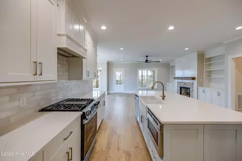 Kitchen - 3216 Whichards Beach Rd, Chocowinity, NC 27817 photo 3 of 5