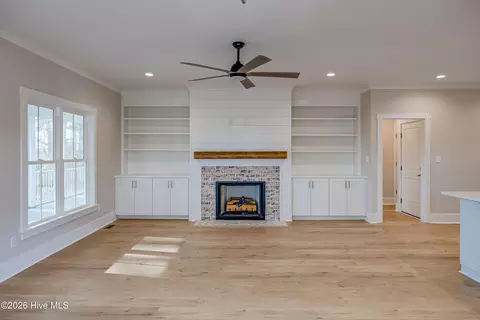 Living - 3216 Whichards Beach Rd, Chocowinity, NC 27817 photo 7 of 9