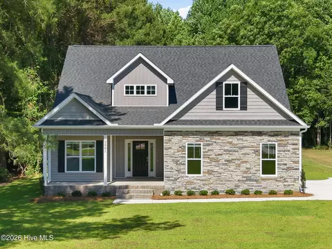 2801 Holston Way, Grimesland, NC 27837