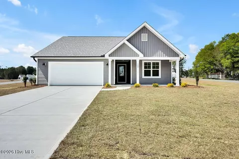 100 Eddie Dr, Burgaw, NC 28425