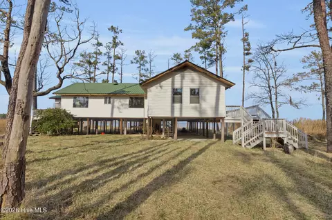 1117 Whealton Point Rd, Aurora, NC 27806