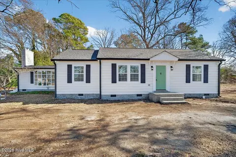 721 N Fairview Rd, Rocky Mount, NC 27801