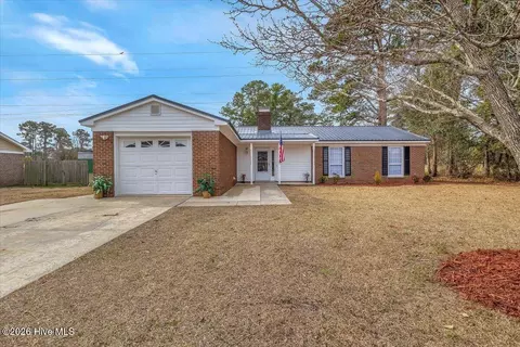 512 E Springhill Ter, Jacksonville, NC 28546
