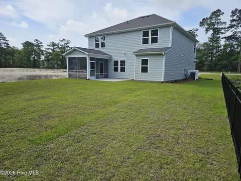 Exterior - 536 Glitter Bay Loop, Shallotte, NC 28470 photo 2 of 3