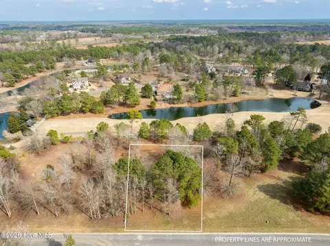 153 W Winding Way, Wallace, NC 28466