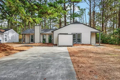302 Pine Valley Rd, Jacksonville, NC 28546