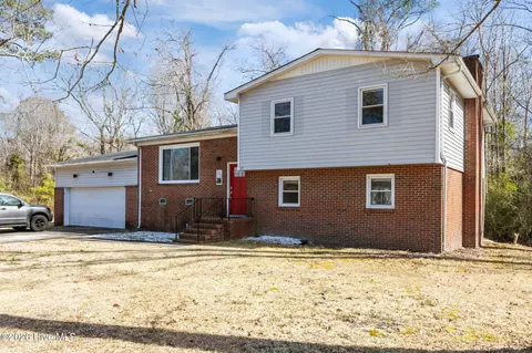 120 Jupiter Trl, Jacksonville, NC 28546