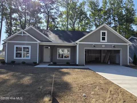 980 Rialto Ln, Ayden, NC 28513