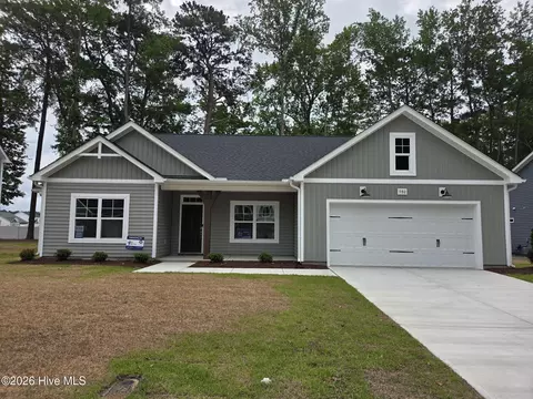 980 Rialto Ln, Ayden, NC 28513