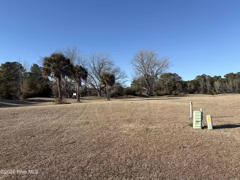 7068 Bloomsbury Ct SW, Ocean Isle Beach, NC 28469