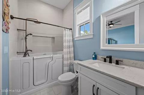 Bath - 753 Crown Pointe Dr, Hampstead, NC 28443 photo 8 of 8