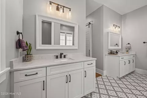 Bath - 753 Crown Pointe Dr, Hampstead, NC 28443 photo 2 of 8