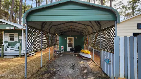 Exterior - 782 Straits Rd, Gloucester, NC 28528 photo 8 of 19