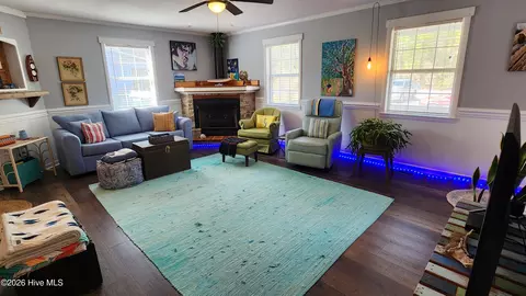 Living - 782 Straits Rd, Gloucester, NC 28528 photo 3 of 4