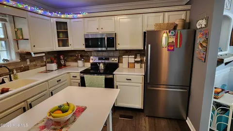 Kitchen - 782 Straits Rd, Gloucester, NC 28528 photo 4 of 8