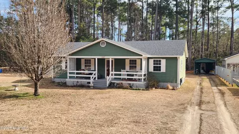 782 Straits Rd, Gloucester, NC 28528