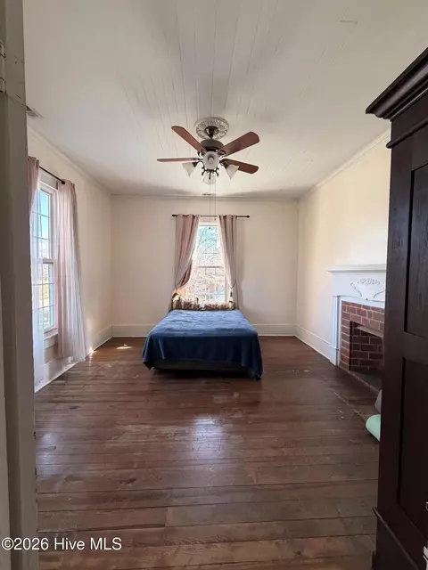 Bedroom - 4320 Main St, Gibson, NC 28343 photo 5 of 7