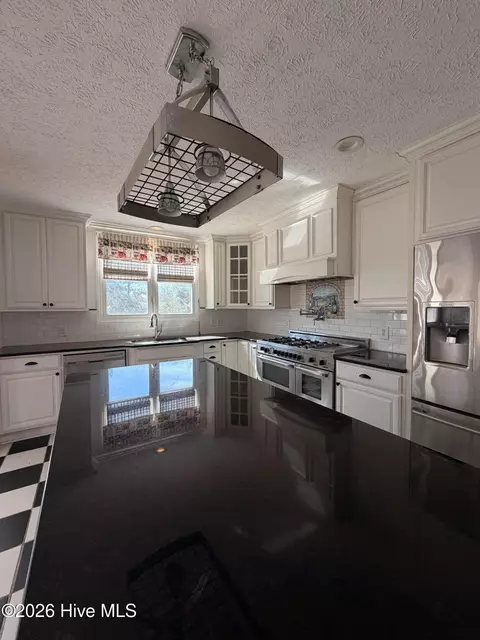 Kitchen - 4320 Main St, Gibson, NC 28343 photo 5 of 6