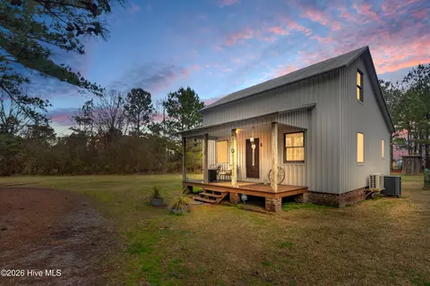 687 Alligator Creek Rd, Merritt, NC 28556