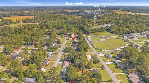 View/Area - 616 E Murphy St, Wallace, NC 28466 photo 6 of 7