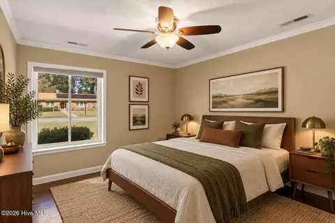 Bedroom - 616 E Murphy St, Wallace, NC 28466 photo 2 of 5