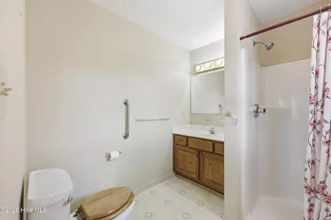 Bath - 115 Juniper Dr, Camden, NC 27921 photo 3 of 5