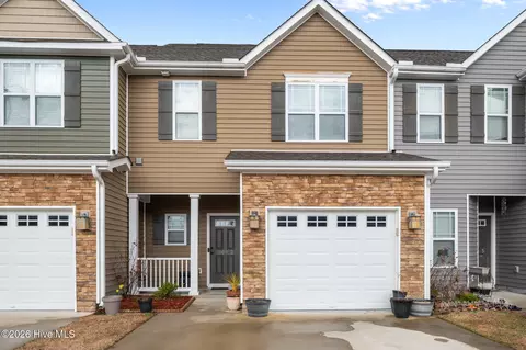 1808 Fox Den Way, Greenville, NC 27858