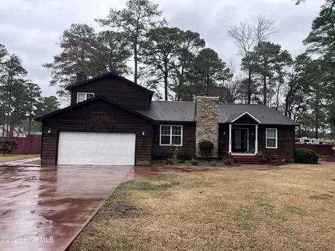 1516 Candlewick Dr, Greenville, NC 27834