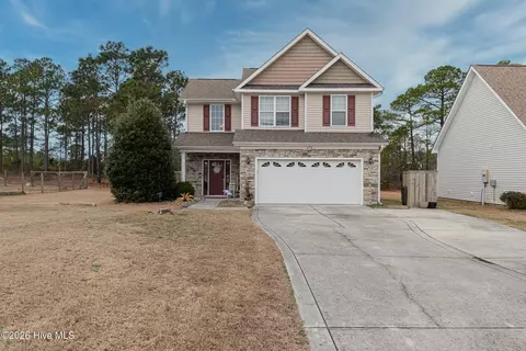 273 Inverness Dr, Hubert, NC 28539