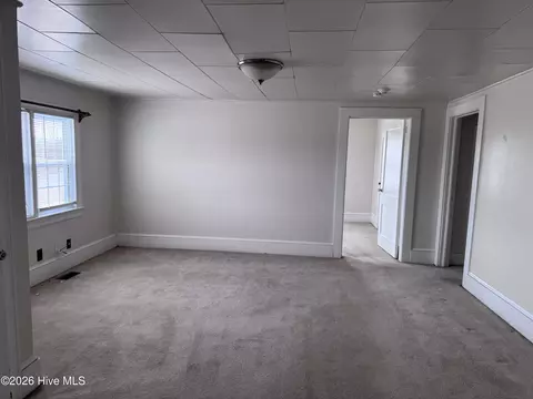 Living - 3222 Perry Blizzard Rd, Deep Run, NC 28525 photo 3 of 7