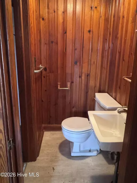 Bath - 3222 Perry Blizzard Rd, Deep Run, NC 28525 photo 1 of 4